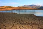 il letto del lago San Leonardo a Caccamo dopo una lunga e torrida estate