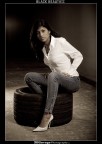 dallo shooting del 24/04
a seconda degli scatti  stata usata luce ambiente con pannelli o flash wireless