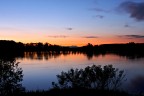 Tramonto sul fiume Po dopo le recenti piogge