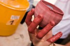 mano di ceramica