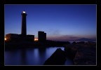 Faro di Augusta - SR - a destra l'Etna