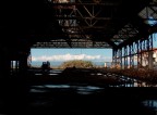 Foto scattata dall'"interno" di una fabbrica abbandonata