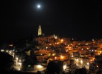 I sassi di Matera,notturna
Canon A75
1,6 sec. su appoggio di fortuna