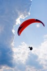 Questo scatto a differnza di molti datti ai parapendii mi piace ma (oltre e un piccolo micromosso) manca qualcosa mi sembra....
mi dite la vostra???

grazie