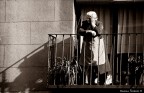 Foto scattata a Madrid; mi ha catturato lo sguardo di questa anziana signora, cos ho scattato con il fido tele..
Mi piaceva anche il gioco di ombre.

Come sempre gradite critiche e commenti.

Ciao a tutti e grazie