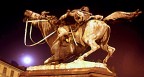 statua