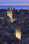 I tetti di Genova fotografati al tramonto dalla nota spianata Castelletto.
Canon EOS 40D+EF 70-300 IS
