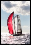 Di questa foto mi piace particolarmente l'effetto plasticoso dello spinnaker di New Zealand (quello rosso), che da una sensazione di PLASTICITA' incredibile!