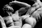 Rapita dalla bellezza della perfezione delle forme
Particolare del "RATTO DELLE SABINE"
Loggia de' Lanzi - Piazza della Signoria - Firenze

**********************

Auguri a tutti un nuovo anno pieno di belle cose.....e tanta buona luce!
AUGURI
