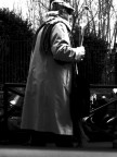 alla fermata del bus