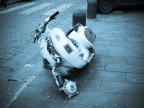 mai lasciare la vespa incustodita a Napoli...