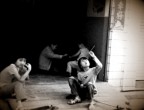 Street Kids  un progetto che testimonia gli ultimi momenti di una realt che sta scomparendo in Cina. Le citt crescono, i quartieri cambiano. Bambini responsabili e irresponsabili nei vicoli. Scatti rubati con una toycam.