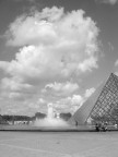 Louvre b/n