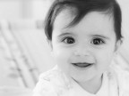 Giulia, angioletto di 9 mesi. 
Realizzato con 50mm f/1,8 EF II
C&C graditissimi.