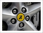 Canon EOS 400d
Canon EF 28-105 USM 3.5-5.6 @33mm
ISO 100 - 1/60 sec - f/6.3
Mano libera

Pinza freno anteriore Ferrari F430