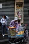 Un venditore ambulante di pannocchie a Parigi (Montmartre)