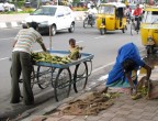Hyderabad (India) - Una foto a cui sono affezionato.

Saluti a tutti

--------------------
Canon PowerShot SX100 IS
91 mm (14.4)
1/100 sec
f/3.5
Exp comp 0
ISO 125
Flash Off