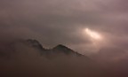 Una delle poche foto salvabili di una giornata sul lago d'Iseo in cui la nebbia la faceva da padrone.

Sembrava che quel pizzo di montagna spuntasse dal nulla :-)

Suggerimenti e critiche sempre ben accetti
:ciao: