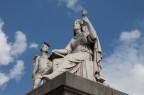 Questa  una delle due statue che si trovano davanti all'ingresso della chiesa della Gran Madre di Dio , per i torinwesi conosciuta come "gasometro", copia in scala del Pantheon di Roma.