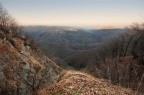 La foto  stata scattata venerd nei pressi di Poggio Scali, Appennino tosco-emiliano.
Per chi  interessato [b][url=http://dietrolafotopuliti.blogspot.com/]qui potete leggere il racconto[/url][/b] di questo pomeriggio emozionante. 
Per quanto riguarda lo scatto, si tratta di una doppia esposizione unita con layer mask in Photoshop, eseguita con:
Nikon D90 - Sigma 10-20 - treppiede.
Ogni commento, critica, suggerimento  davvero ben accetto.