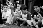 Durante una premiazione di bambini, per la festa di fine anno