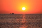 Peschereccio all'alba