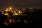 Ero sul mio terrazzo a fumarmi un Toscano e tra un tiro e l'altro ho scattato questa foto che spero vi piaccia..