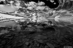 Lago alpino version b&amp;w