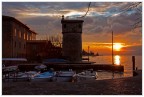 Cassone  una localit sul lago di Garda che ha ancora il fascino degli antichi borghi di pescatori. Qui in questo porticciolo sfocia il fiume pi corto d'Italia, se non forse del mondo. Il fiume si chiama Aril,  lungo la bellezza di 175m.
Ivo
