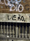Dietro l'angolo
