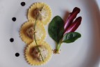 Ravioli al radicchio con riduzione al vino raboso