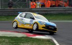 Foto scattata in prima variante a Monza il 27 Marzo.

La foto non  il massimo lo so, e confido in voi per qualche prezioso consiglio. 
Ah tenete conto che non ho una reflex ma una Compatta canon per cui sono abbastanza limitato come setting.

Grazie