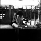 Scattata con fotocamera "Diana" e obiettivo pinhole 80mm f150.
Ilford FP4 iso 400, se non ricordo male.
1/100 di secondo, questo lo so di sicuro perch  l'unico tempo disponibile haha!
Carta Ilford RC a contrasto fisso 3.