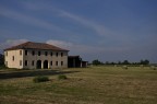 Buonasera, questa  la mia prima foto. Pi tardi mi presenter nell'apposito spazio. Per il momento ecco questa foto che ritrae la campagna in primavera, Grazie per la vostra attenzione.
