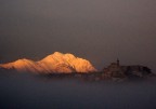 Il mio paese, in una mattina di fine inverno, per qualche istante