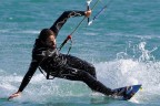 Una passeggiata lungo mare attirato dagli 'aquiloni' dei ragazzi che praticavano kite... Grazie a Sentinakite.