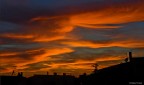 Dalla finestra della mia stanza, quasi ogni giorno, il cielo della mia terra mi regala forme e colori che ho la fortuna di ritrarre. Spero che questo scatto possa rendere, almeno in parte, la magia che provo nell'osservarlo.