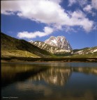 Luglio 2009 - Campo Imperatore (AQ) laghetto Pietranzoni - Rolleiflex biottica (Tessar f3.5 - 1939) - Scansione Diapositiva Velvia 50