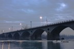 il ponte sul fiume