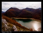 Lago Turano

Foto scattata con Olympus e-520 + Zuiko 14-42 mm a14 mm