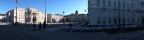 Stavo provando la funzione "panoramica" della X10 e ho deciso di usarla per sfizio in una situazione per cui non ne  previsto l'uso: una piazza trafficata. Mi sono divertito a notare come uno scatto di prova potesse sembrare una ricercata composizione futurista.
A volte osando e non prendendosi sul serio si scopre qualcosa di interessante! Ora per torno a studiare la macchina e la disciplina fotografica, promesso!