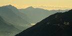 la media e la bassa valle camonica, vista da Paspardo, con il lago di Iseo in lontananza.
tv:1/125-av:18-iso:100-distanza focale:179mm