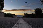 Siamo in Corsica, nei pressi di Bastia. Ho realizzato questo scatto appoggiando la reflex per terra in mezzo alla strada. La cosa inquietante  che all'orizzonte si intravedevano i fari di una macchina che in pochi secondi sarebbe sfrecciata travolgendo me e la fotocamera.
Il mio amico a bordo strada:Spostati di li, spostati di liiii...ed io:Un attimo, ho quasi finito...

Corpo Macchina:CANON EOS 1100D
 Obiettivo:EF28-135mm f/3.5-5.6 IS USM
 Focale:28mm
 ISO:400
 Apertura:f5.6
 Tempo:1/125