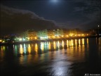 ...tutti i ricordi compressi nella magia di una sola fotografia.
Scattata con una compattina, naturale come lei l'ha fatta.  

Sono accetti ogni tipo di suggerimenti/critiche, specie quelli negativi. :)