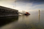 Una nave che vive nell'estenuante attesa di salpare
