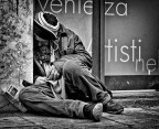 Vuoti a Perdere