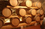 posto altre foto di una cantina in valpolicella sperando siano di vostro gradimento.
consigli su luce e composizione sono sempre ben accetti!!!