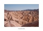 Una distesa interminabile di desolazione e terra, di caldo e poche ombre. Il silenzio necessario alla rinascita.

Uscendo dalla Death Valley.