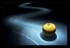 una mela
una torcia
un tavolino di cristallo azzurro 


gli ingredienti di questa foto


una semplice mela, vista in maniera insolita ;)

commenti e critiche graditissimi :)