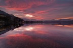 ancora un'alba sul lago di Pusiano....a voi,un saluto!
